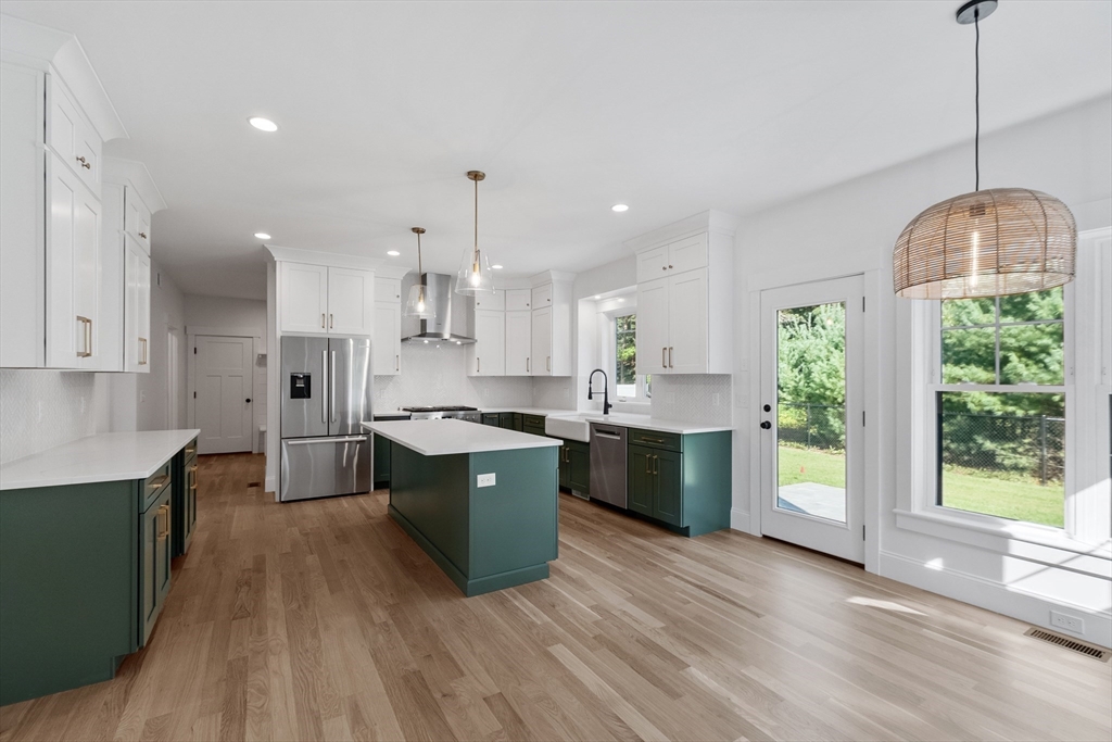 2 Colburn Lane