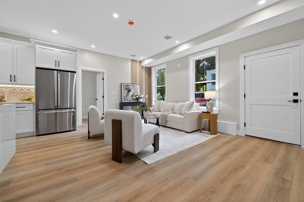 2 Readfield Place 4