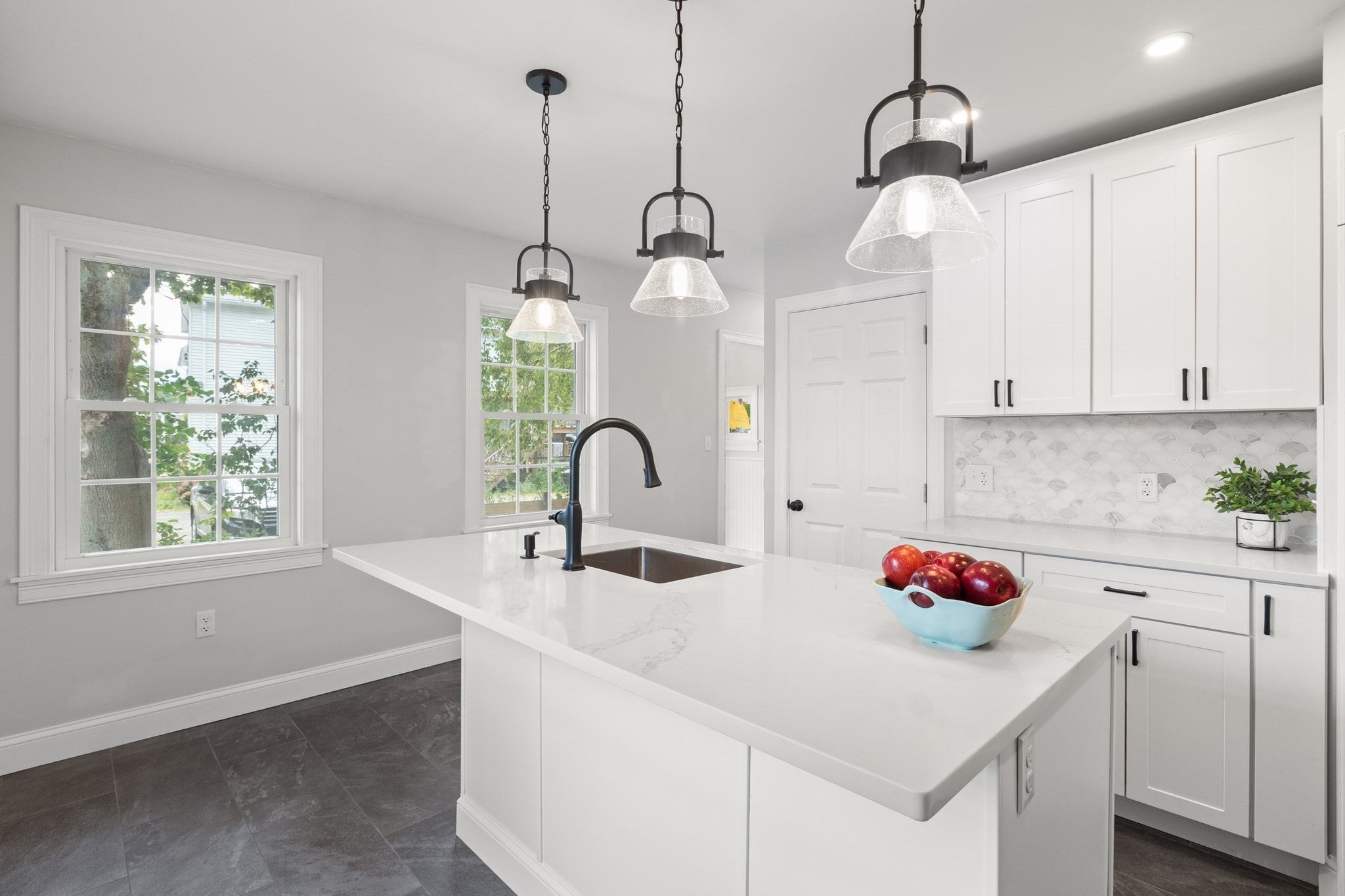 13 Estes Street, Ipswich, MA, 13 Estes Street, Ipswich, MA Photo #5