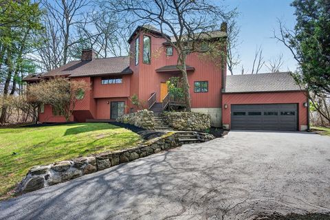 23 Greybirch Rd Andover MA 01810