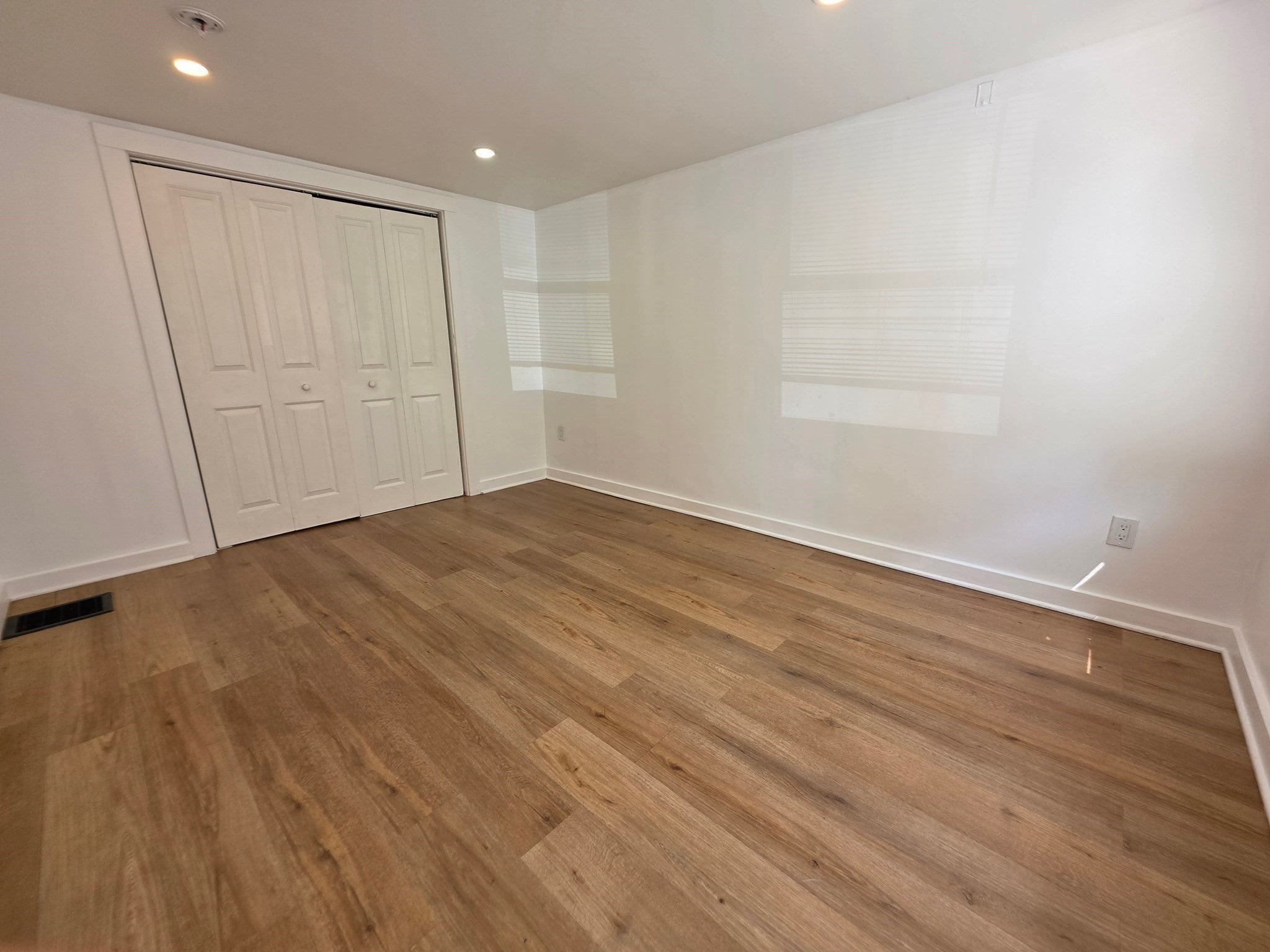 122 Bowler St, Lynn, MA Photo #17