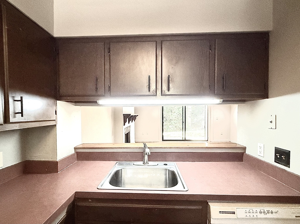 18 Highwood Dr 18