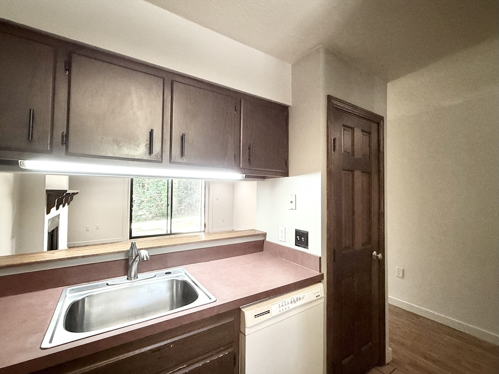 18 Highwood Dr 18