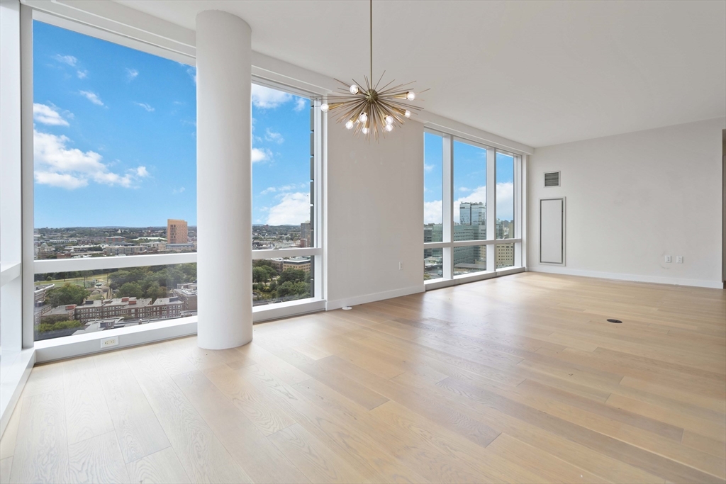 188 Brookline Ave 20J