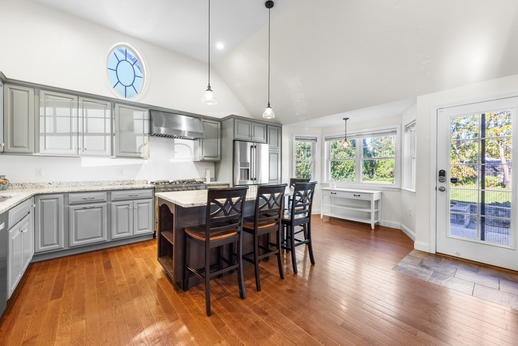 39 Lawnview Dr