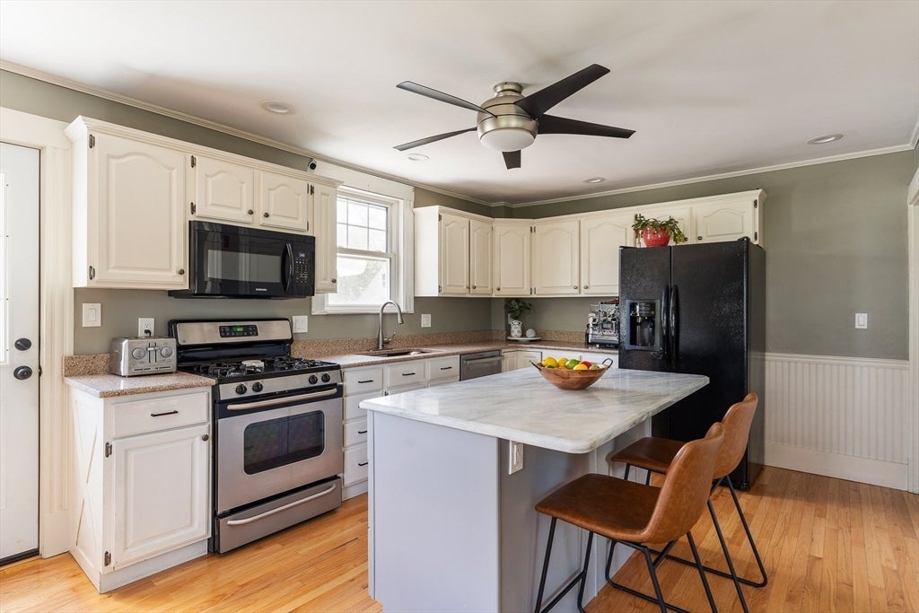 21 Trask St, Danvers, MA, 21 Trask St, Danvers, MA Photo #2