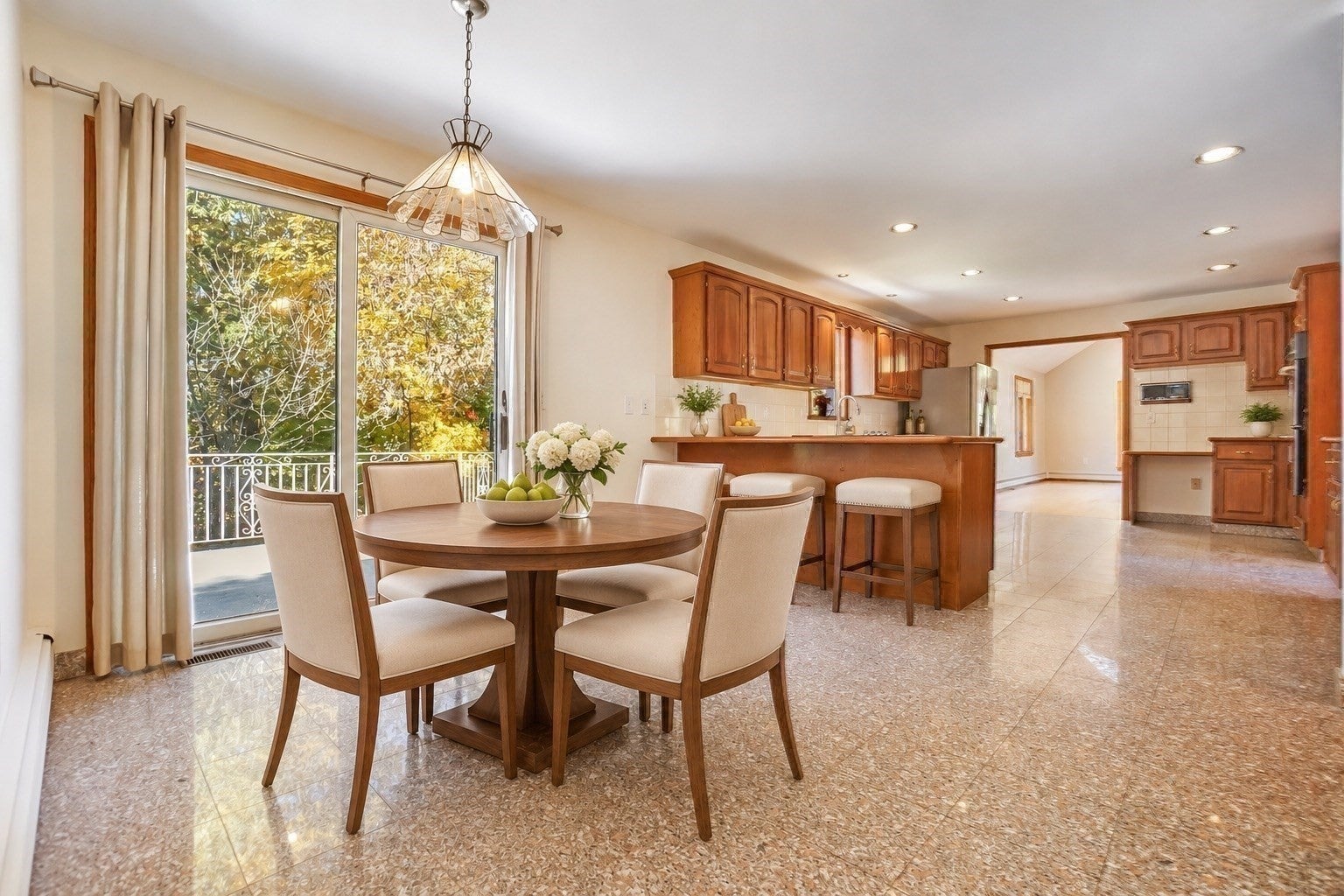 135 Lauricella Lane, Waltham, MA, 135 Lauricella Lane, Waltham, MA Photo #6