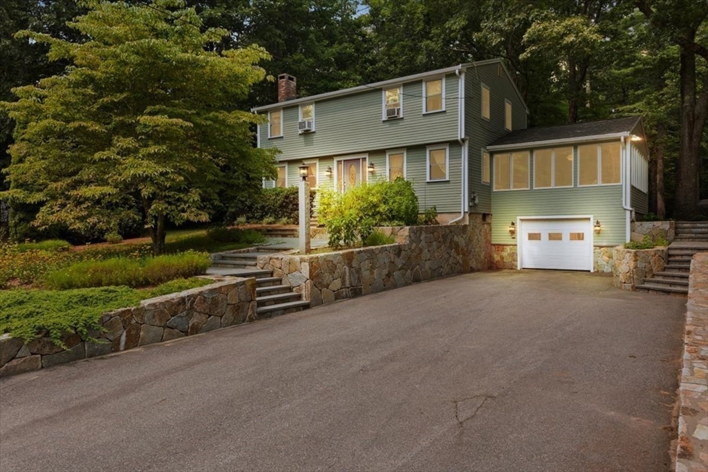 4 Karol Drive