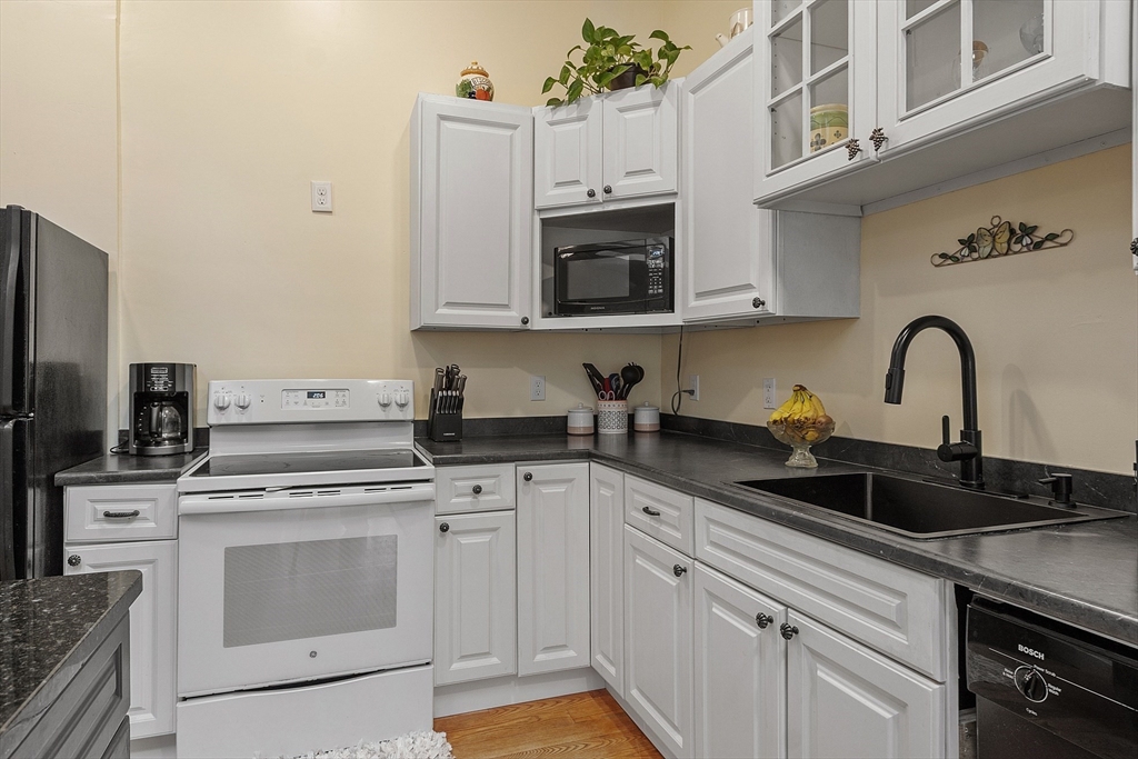 246 Beachview Dr.
