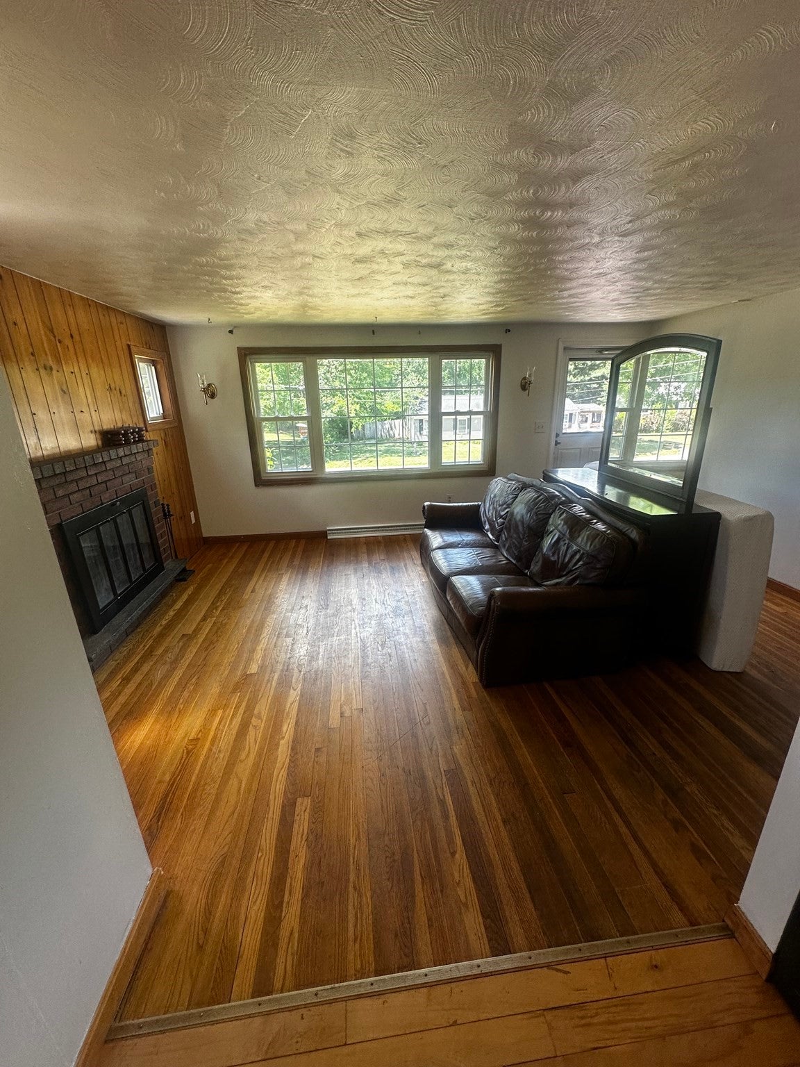 73 Summit Dr 1