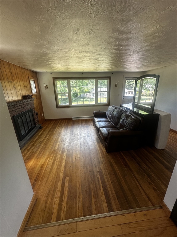 73 Summit Dr 1