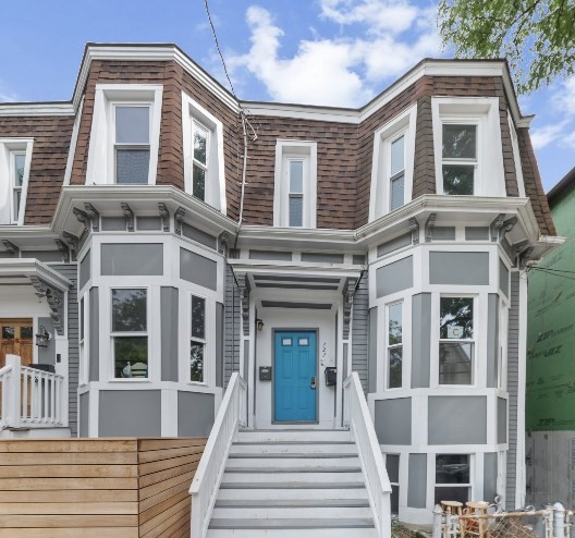 Cambridge, Massachusetts 02139, United States, 4 Bedrooms Bedrooms, ,3 BathroomsBathrooms,Residential,Pending,208832