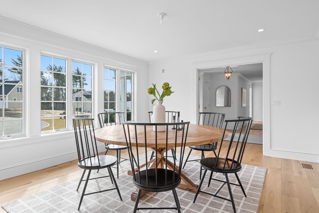 25 Hawthorn Hill