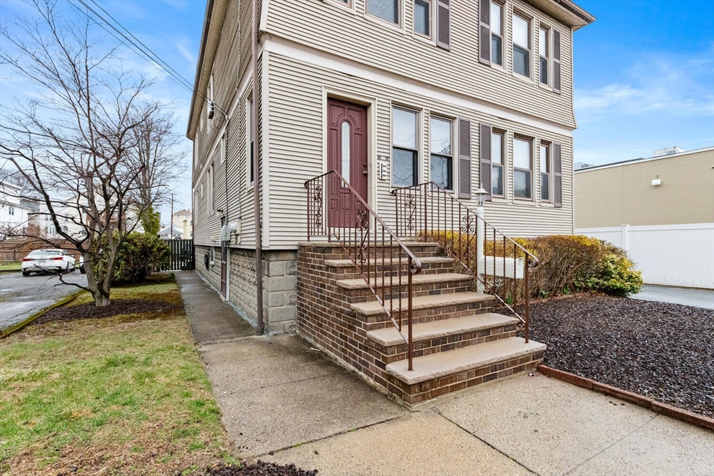 21-23 Seventh St
