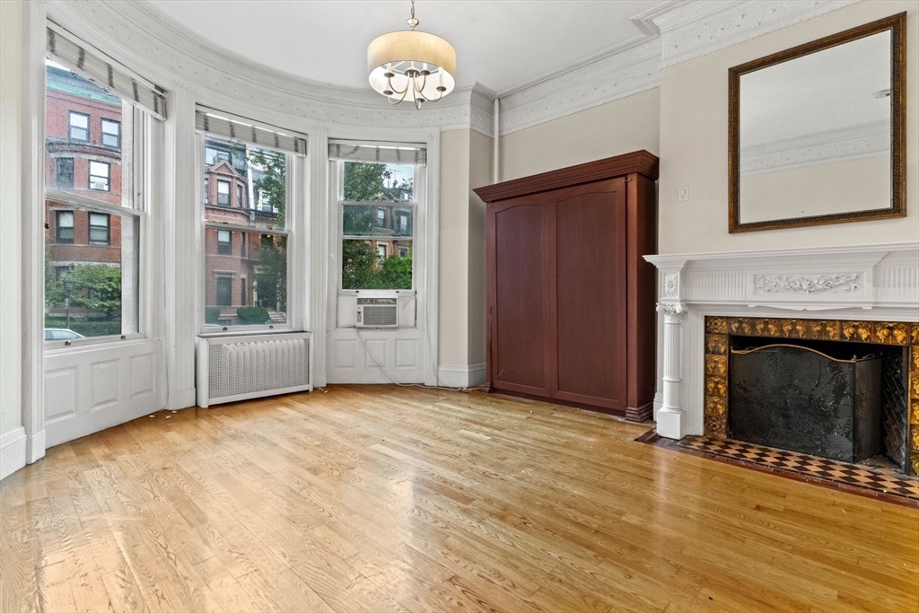 394 Marlborough St 3