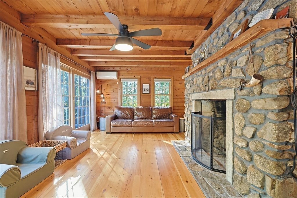 9 River St, Upton, MA, 9 River St, Upton, MA Photo #11