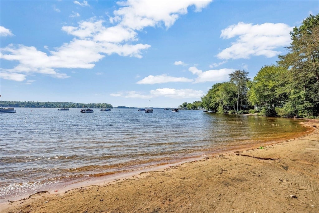 15 Beechwood Ave, Lakeville, MA Photo #3