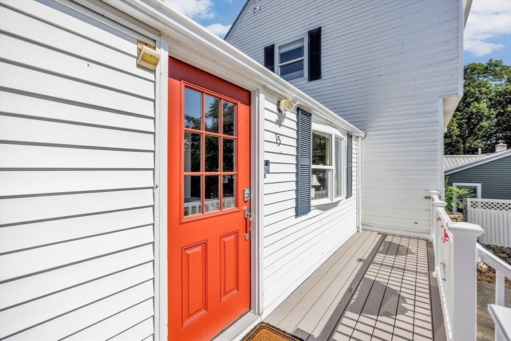 15 Beechwood Ave, Lakeville, MA Photo #4