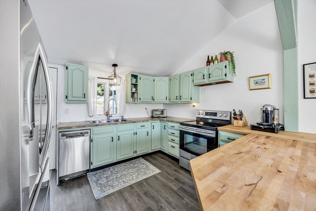 15 Beechwood Ave, Lakeville, MA Photo #15