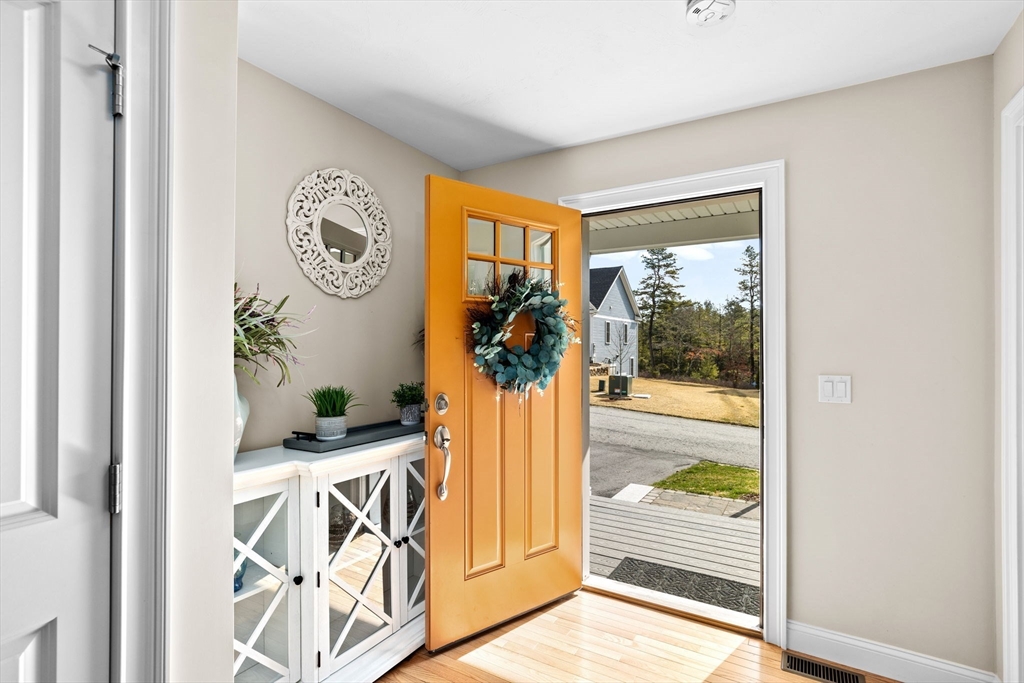 24 Lotus Dr