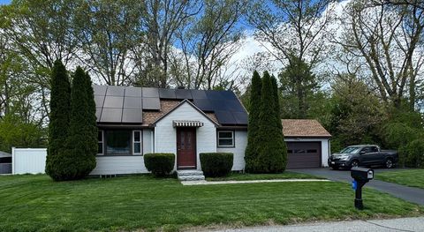 11 Oakland Dr Auburn MA 01501