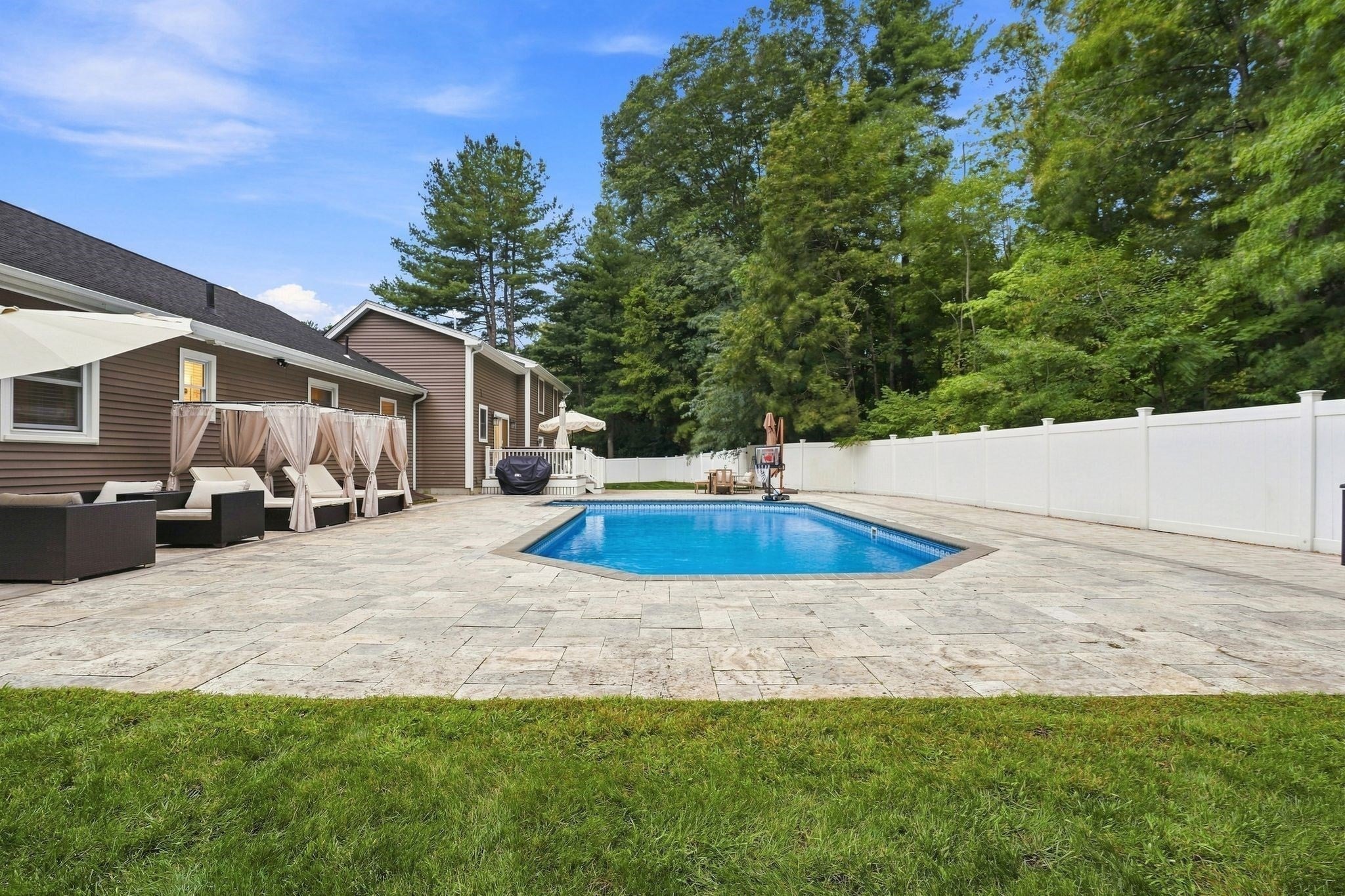 55 Lucerne Dr, Andover, MA, 55 Lucerne Dr, Andover, MA Photo #35