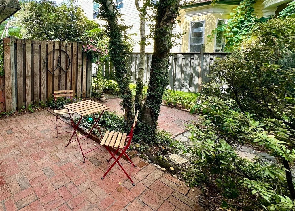 73 Bridge St #26, Northampton, MA, 73 Bridge St #26, Northampton, MA Photo #2