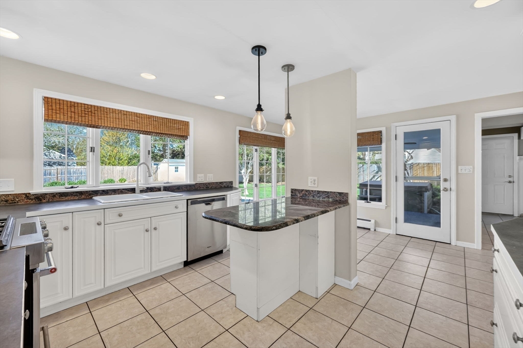 186 Viscount Rd