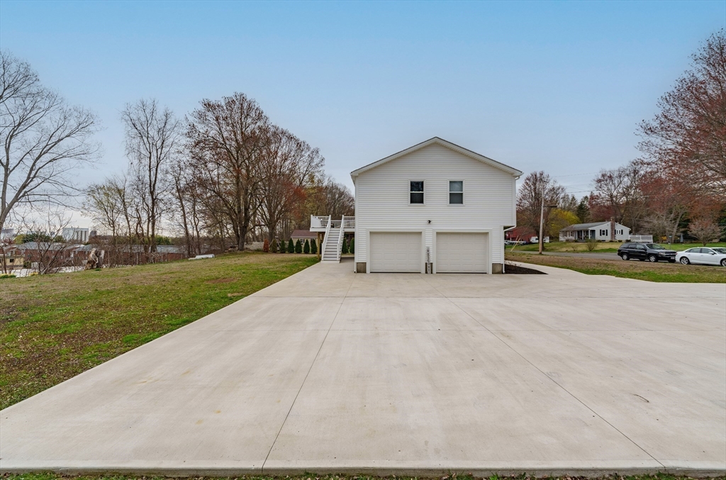 76 Squire Drive