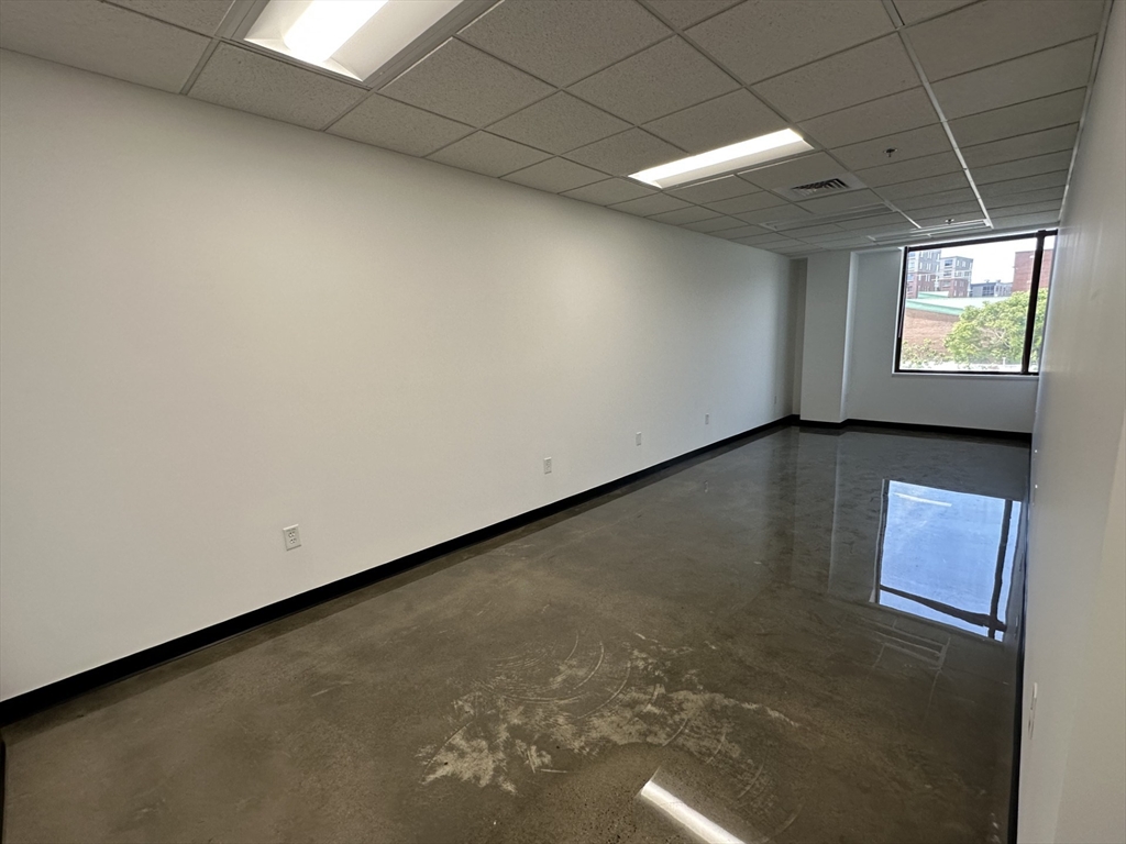 Photo 1 of 9 — 75 Pleasant 316, Malden, MA 02148