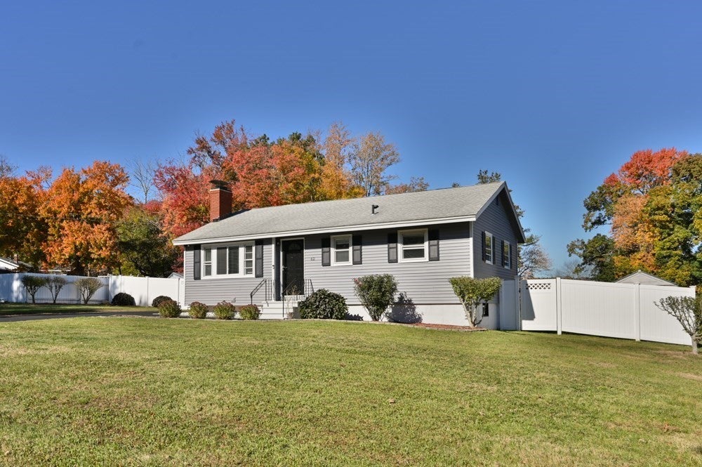 62 Michael Rd, Dracut, MA Photo #3