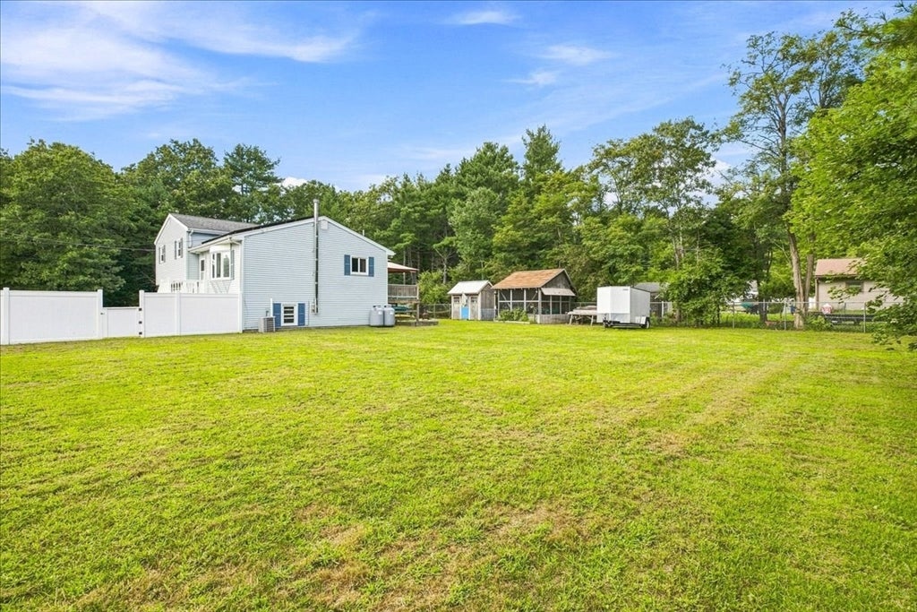 3 Charbonneau Ave, Lakeville, MA Photo #31