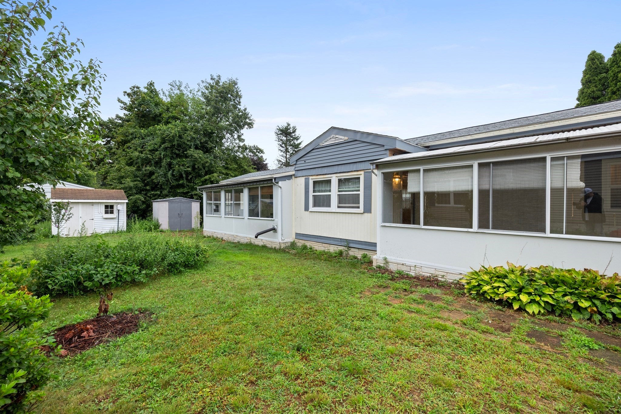 33 Hilltop Rd