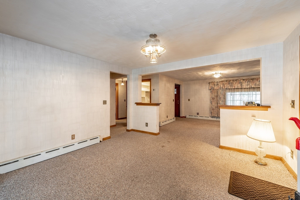 399 Elm St