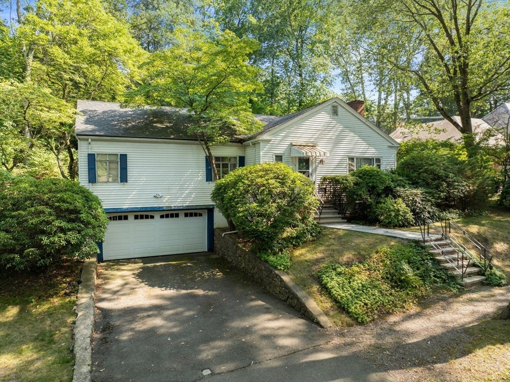 130 Fairway Rd