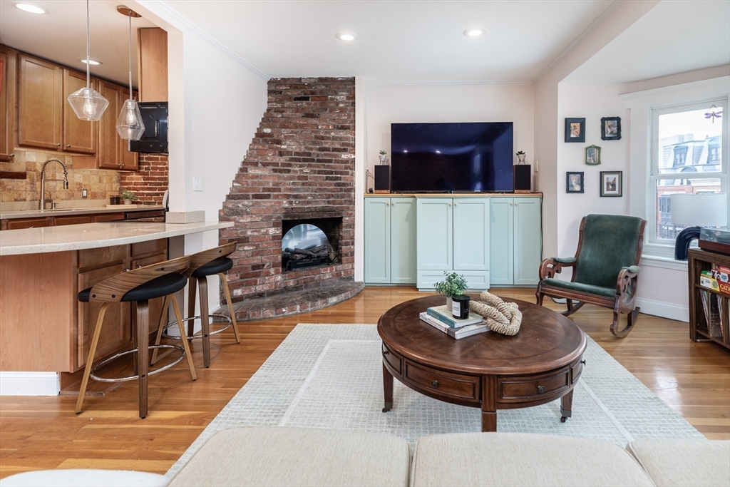 300 Columbus Avenue 5