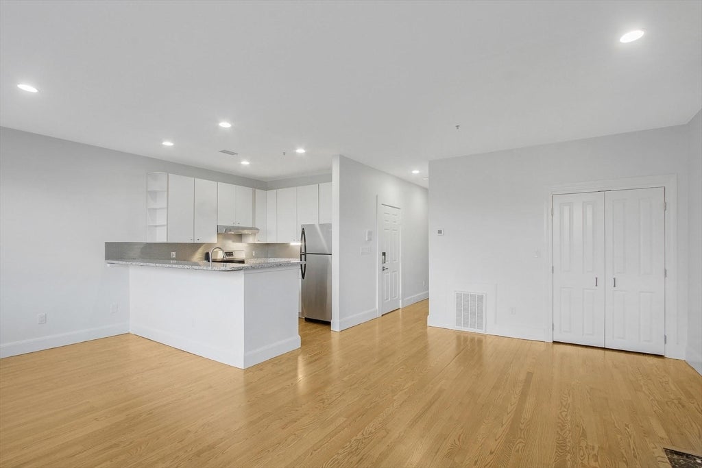 140 Boylston St #11, Boston, MA, 140 Boylston St #11, Boston, MA Photo #18