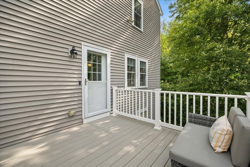 55 Hamlen Street 5A