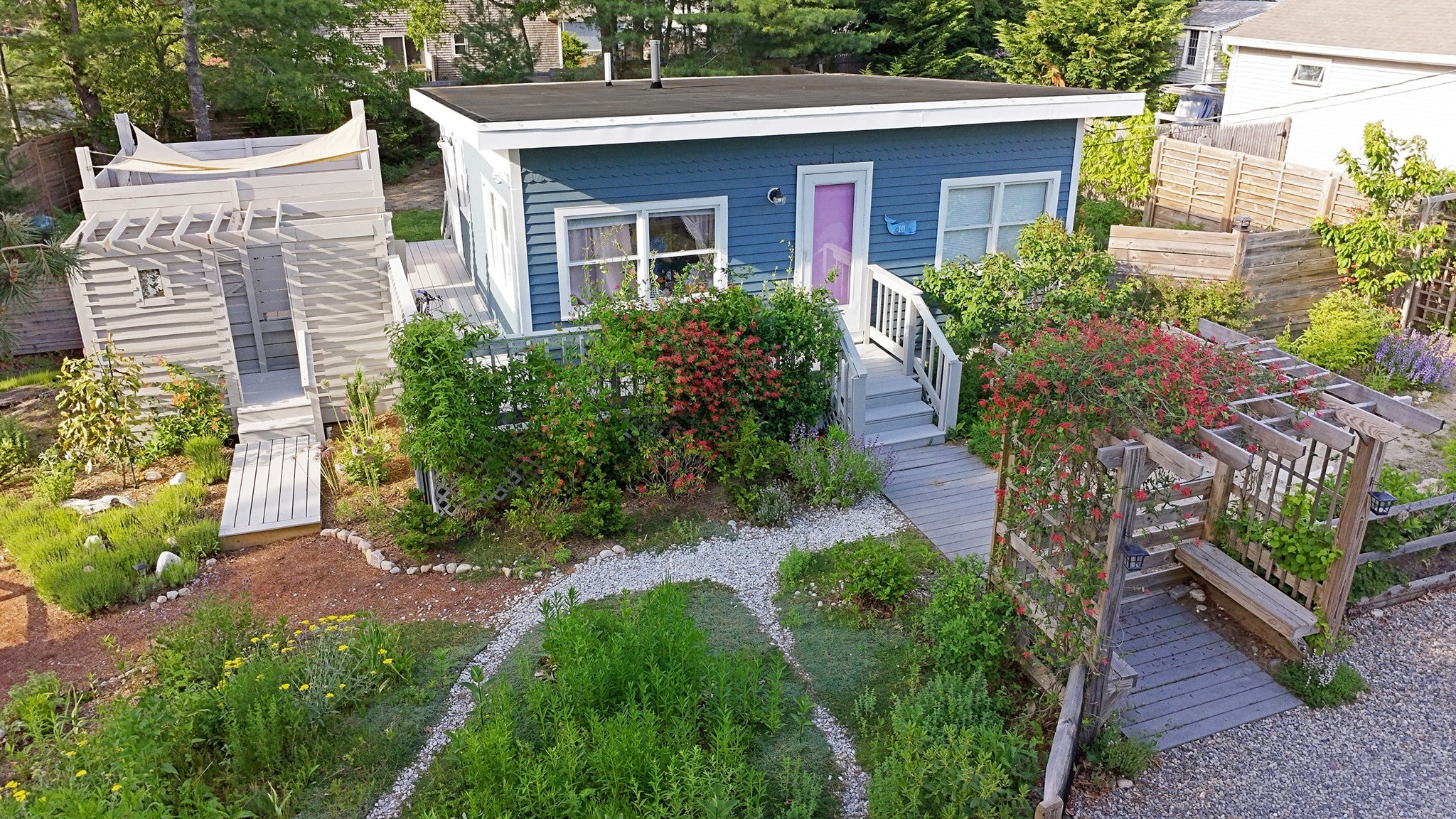 Photo of 10 Atwater Dr, Falmouth, MA