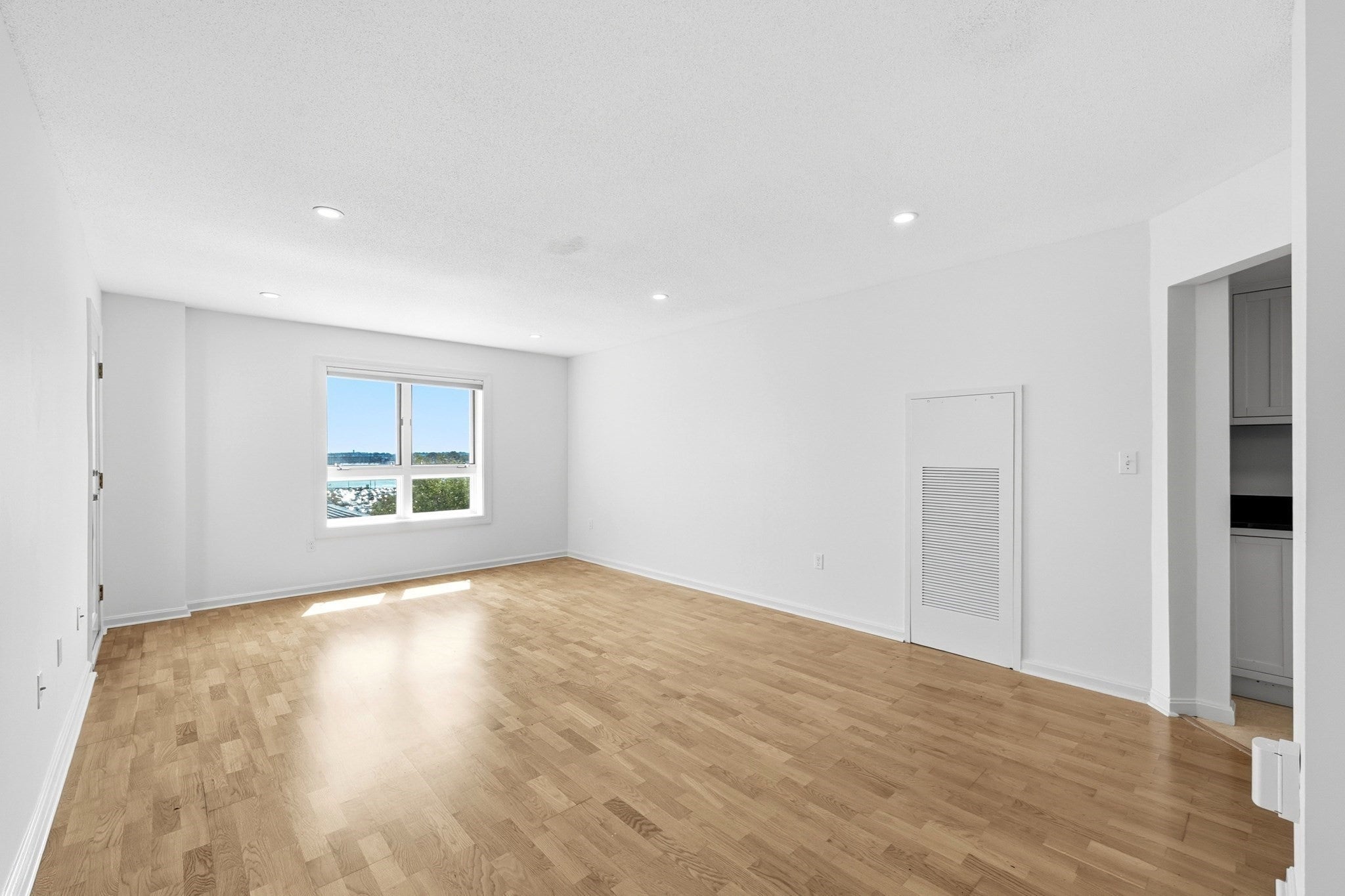 165 Cottage ST 701, Chelsea MA 01250