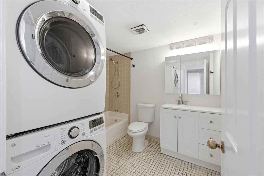 165 Cottage ST #701, Chelsea, MA, 165 Cottage ST #701, Chelsea, MA Photo #15