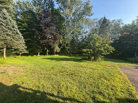 6 Ambler Court Natick MA 01760