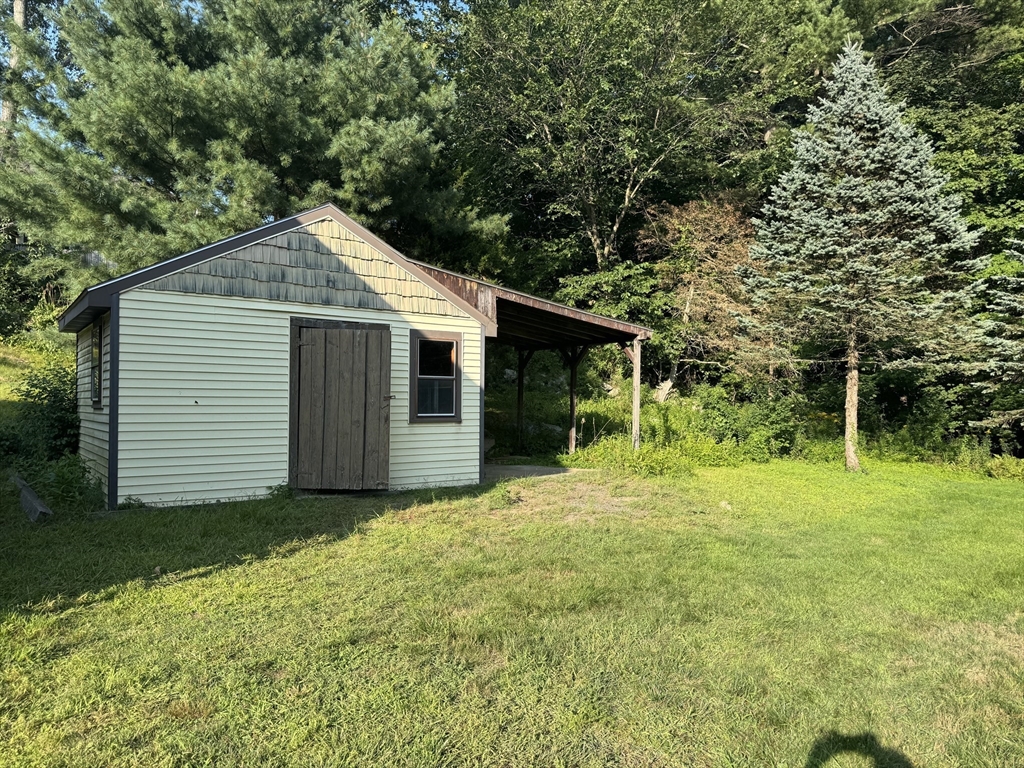 6 Ambler Court