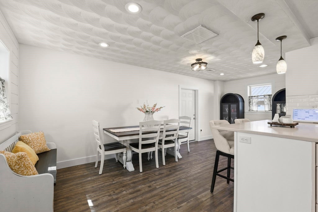 512 Central Avenue, Seekonk, MA Photo #5