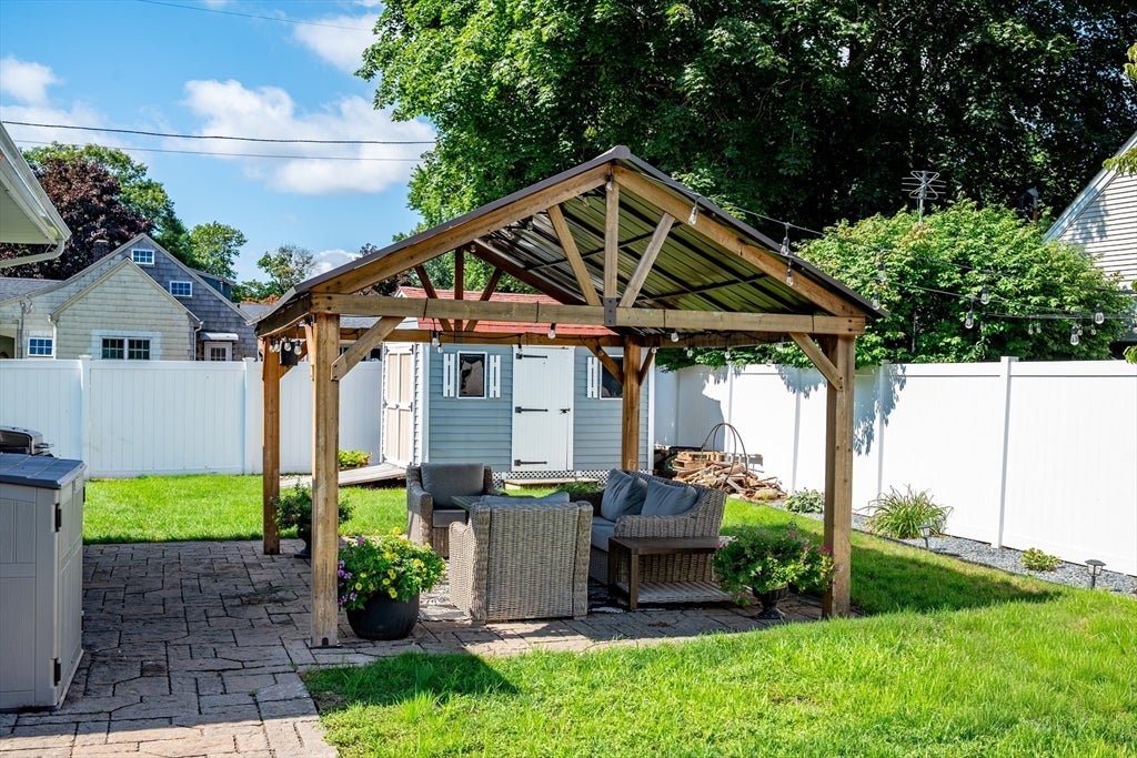 512 Central Avenue, Seekonk, MA Photo #39