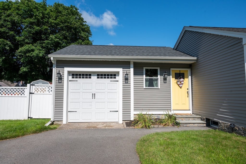512 Central Avenue, Seekonk, MA Photo #2