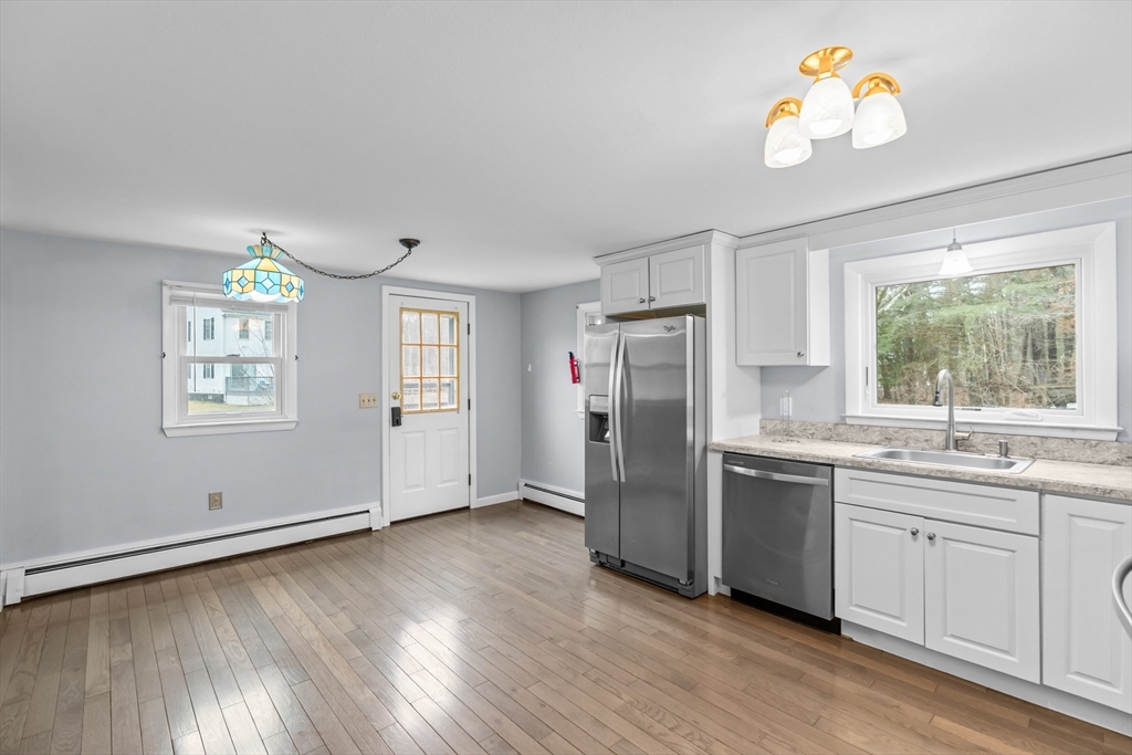 323 Flagg St 2