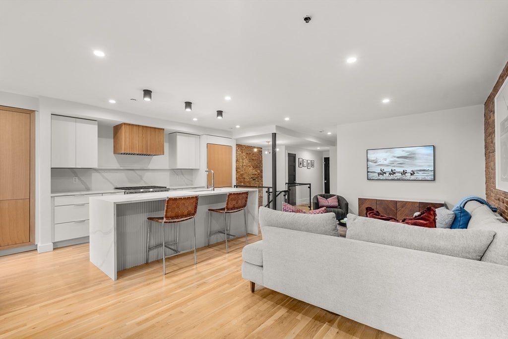 680 Tremont St #1, Boston, MA Photo #8