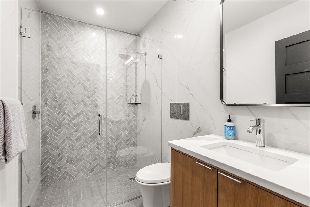 680 Tremont St #1, Boston, MA Photo #18