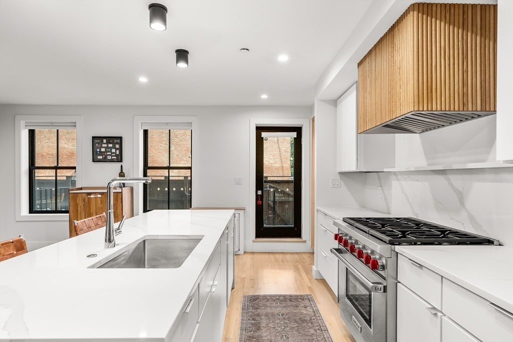 680 Tremont St #1, Boston, MA Photo #6